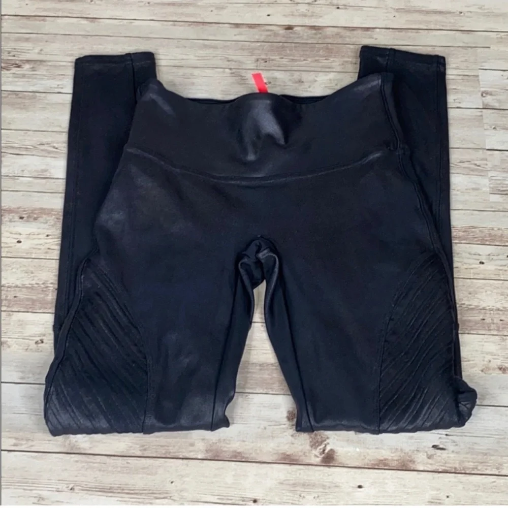 SPANX Faux Leather Moto Leggings In Black Excellent Condition Size L